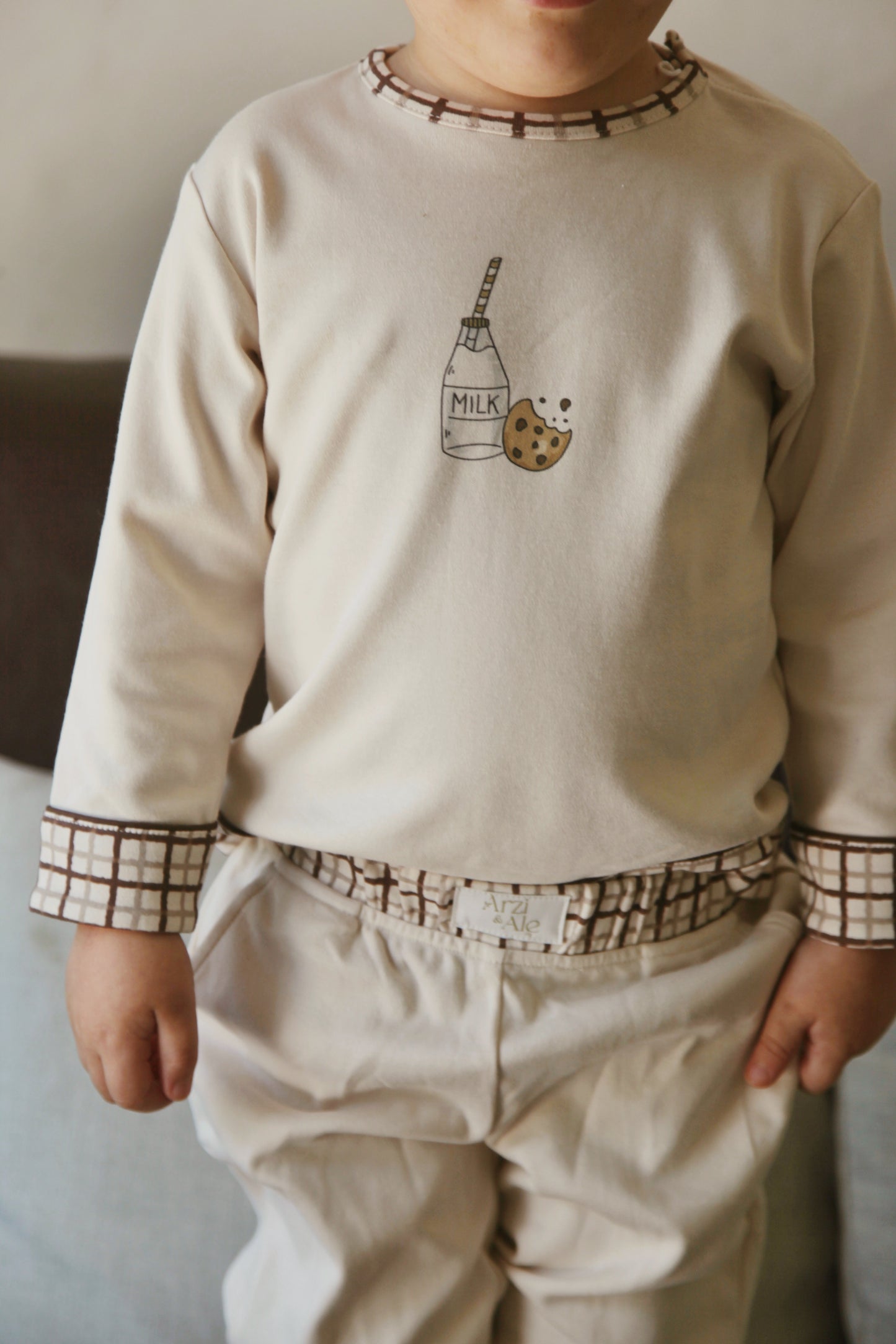 Leon's Milk Long Sleeve Set