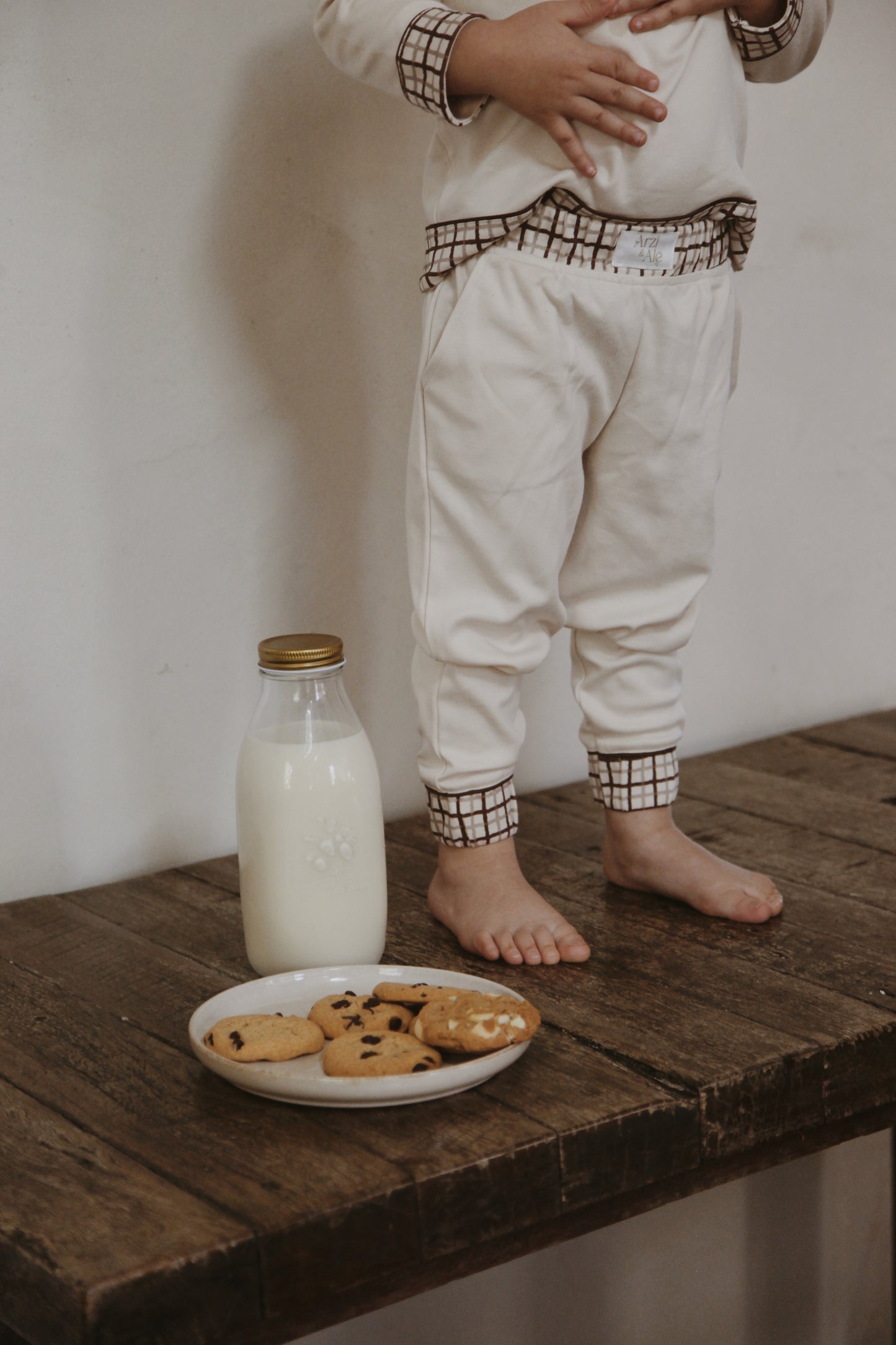 Leon's Milk Long Sleeve Set