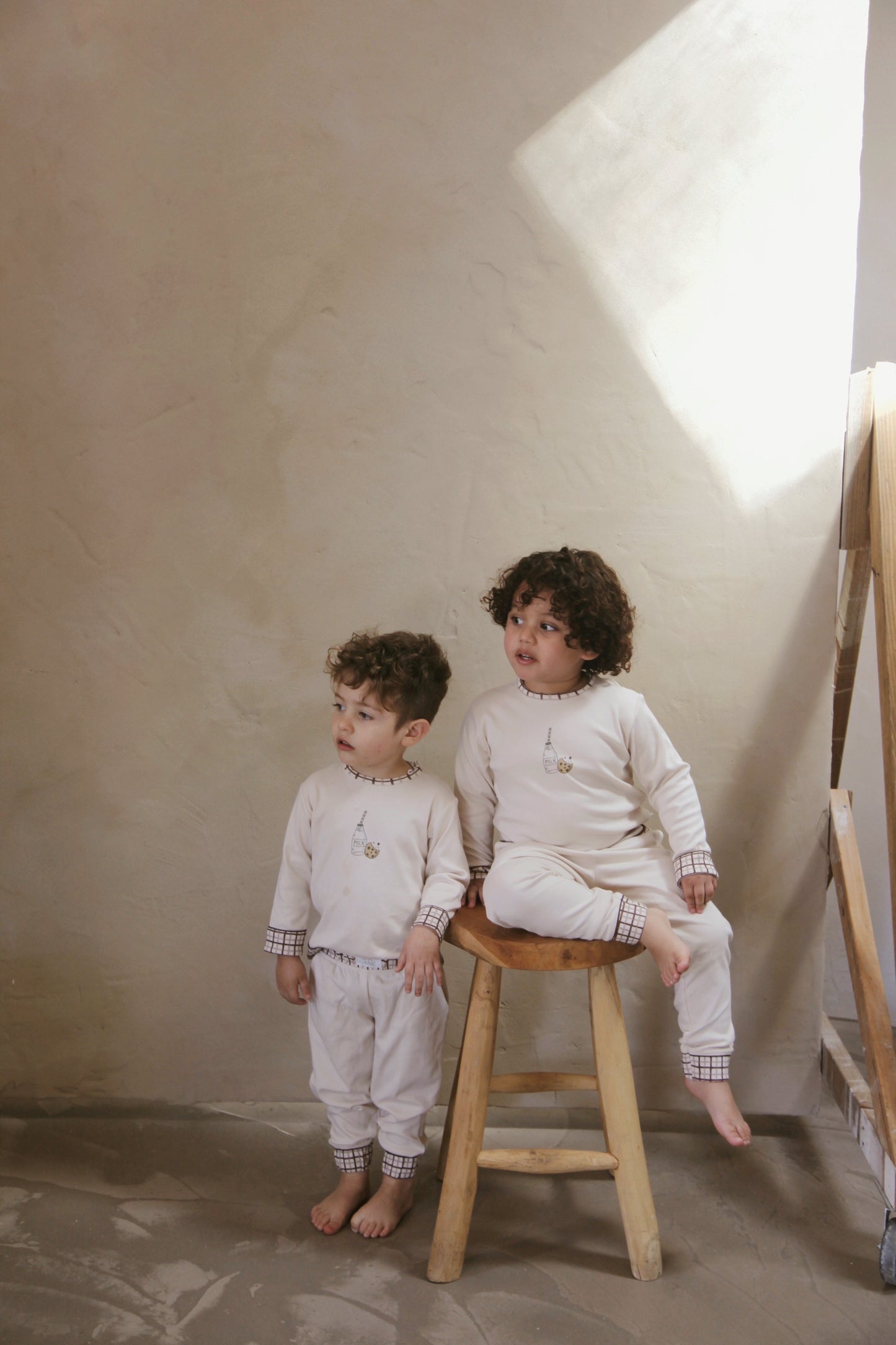 Leon's Milk Long Sleeve Set