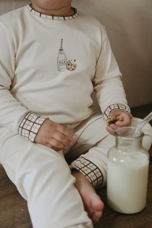 Leon's Milk Long Sleeve Set